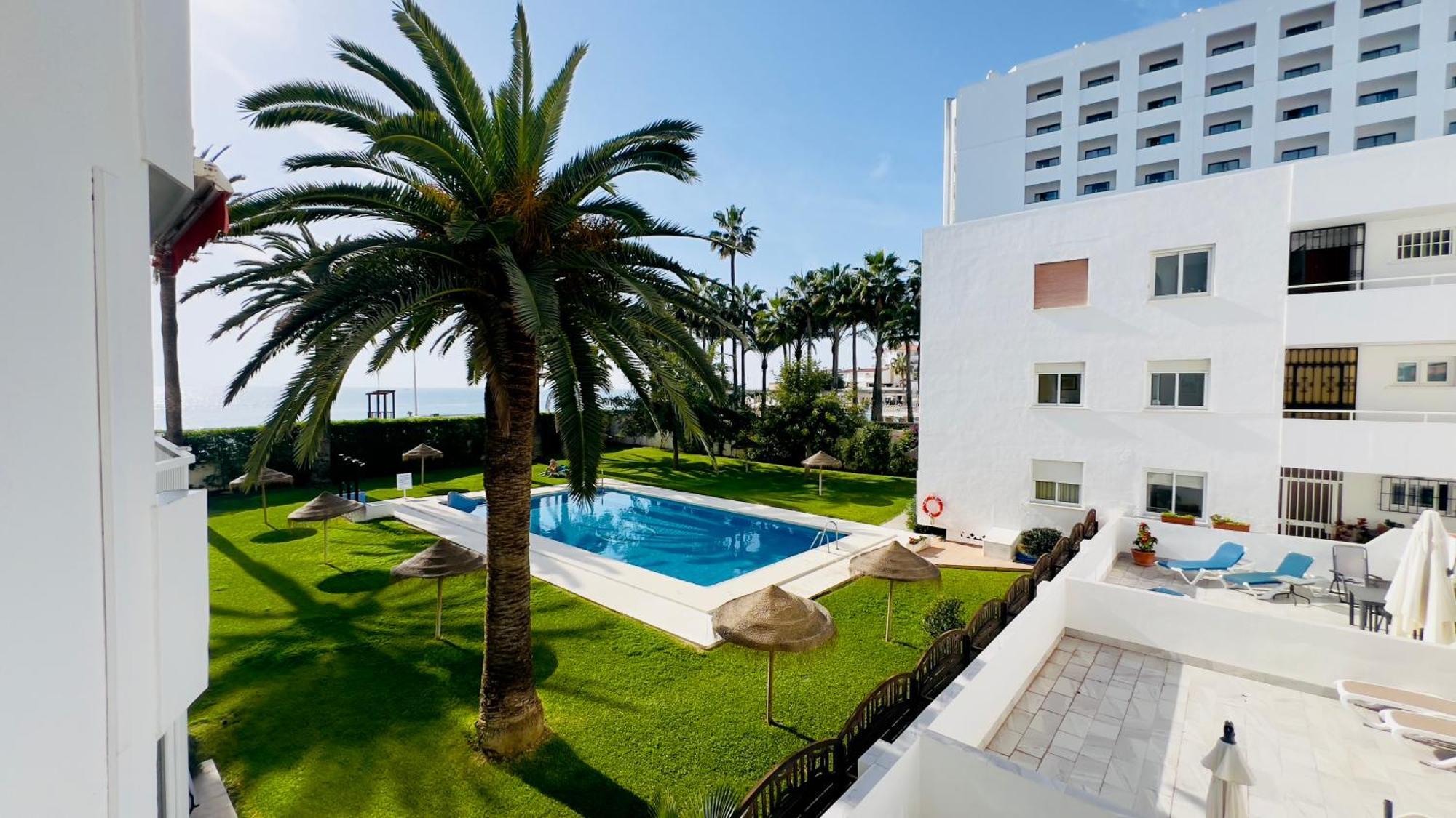 Torresol Sea View Apartment Nerja Exterior photo